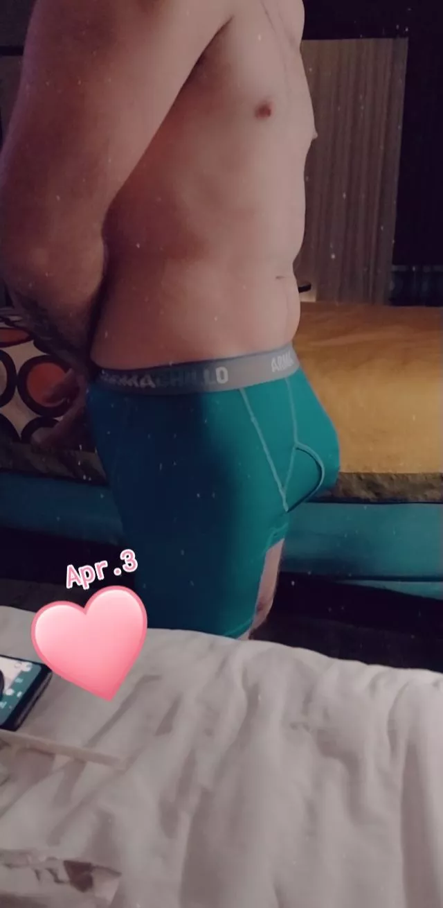 34/M/East Tennessee dad Bod bulge Be Honest