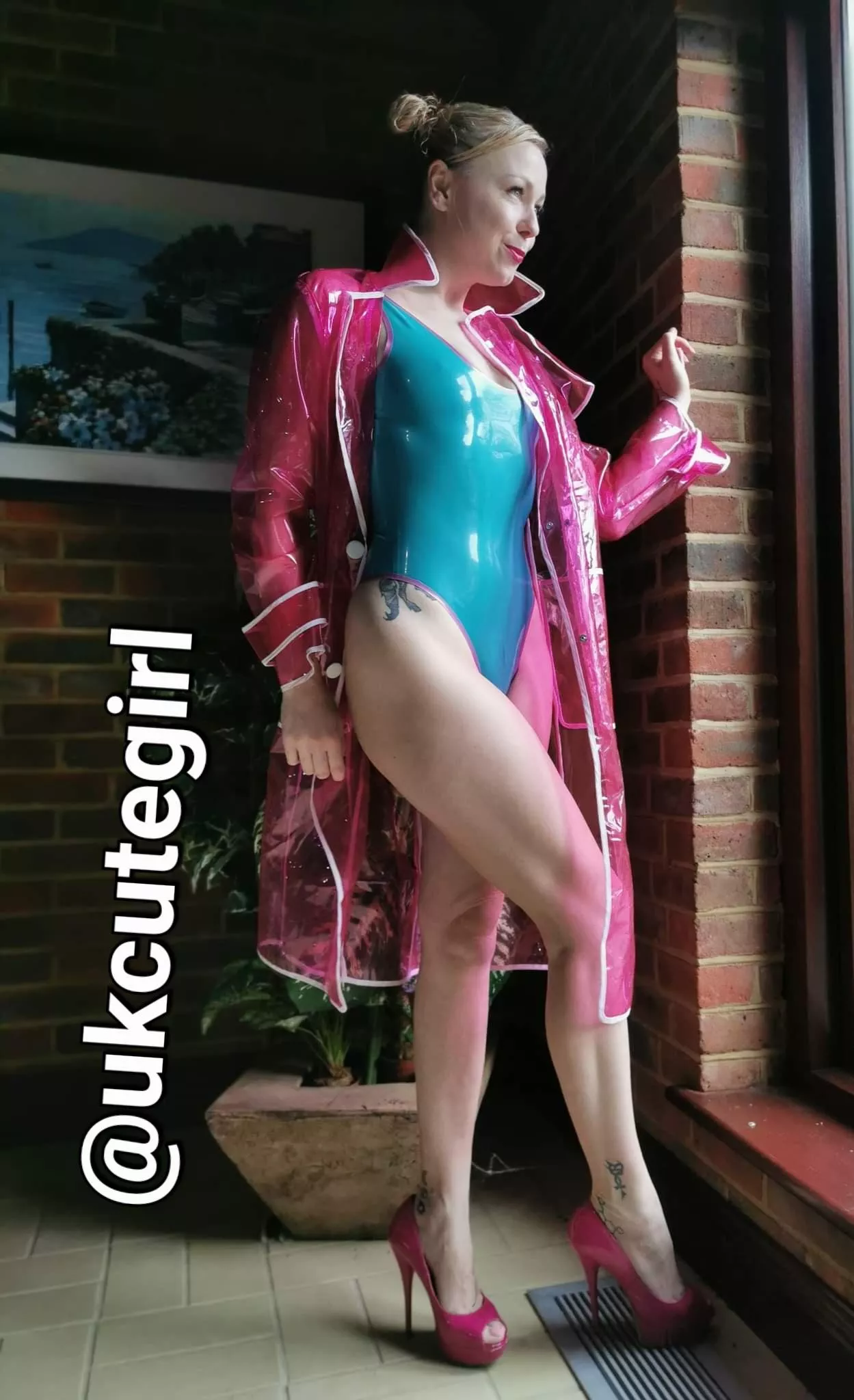 Are u into shiny clothes ?? ✨