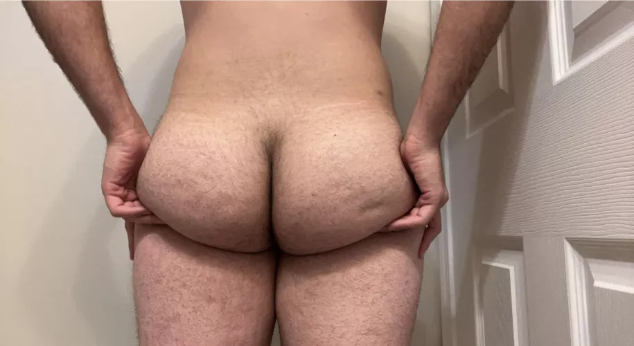 Come give it a smack