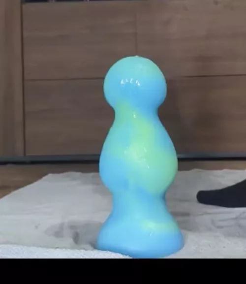 Does anyone know the name and/or manufacturer?