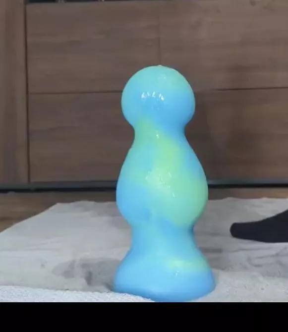 Does anyone know the name and/or manufacturer?