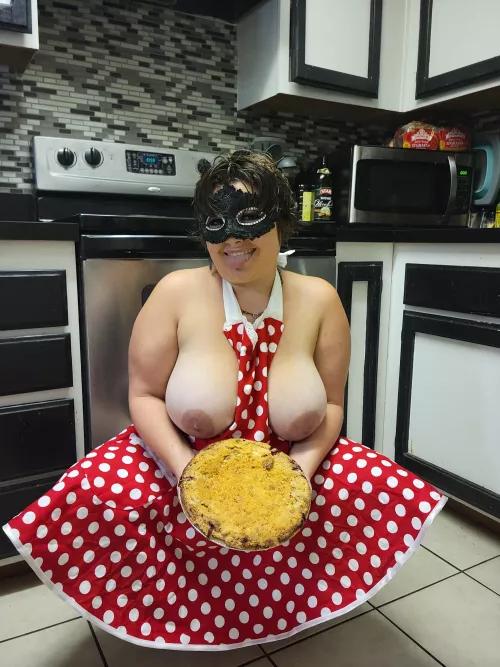 house milf baked a pie do you want a slice?