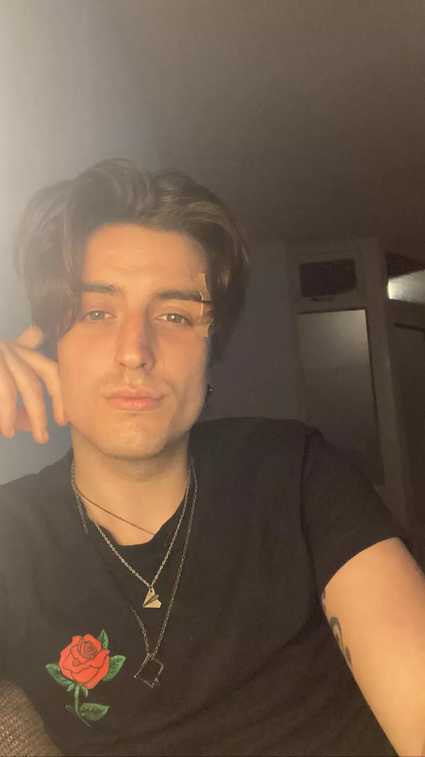 I shaved my beard and changed how I do my hair, do you like it?