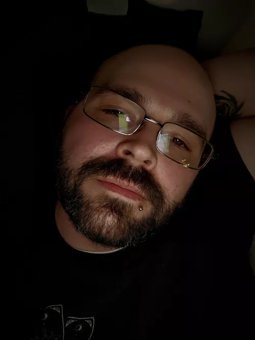 I should be asleep. Instead, I'm looking at all you cuties š