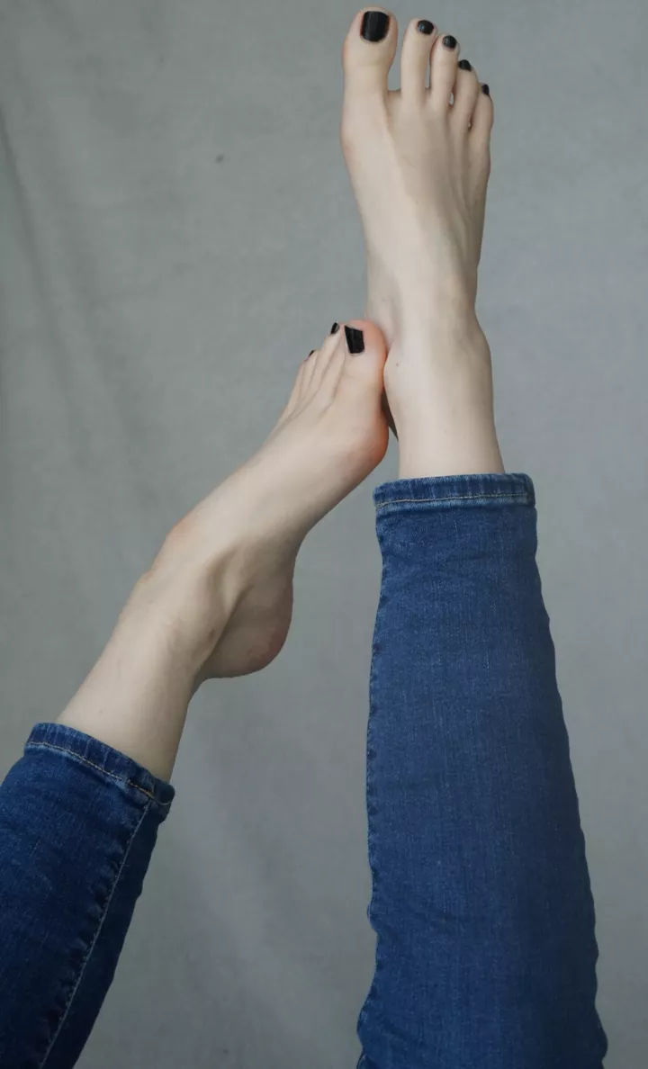 I think black polish and jeans look great together