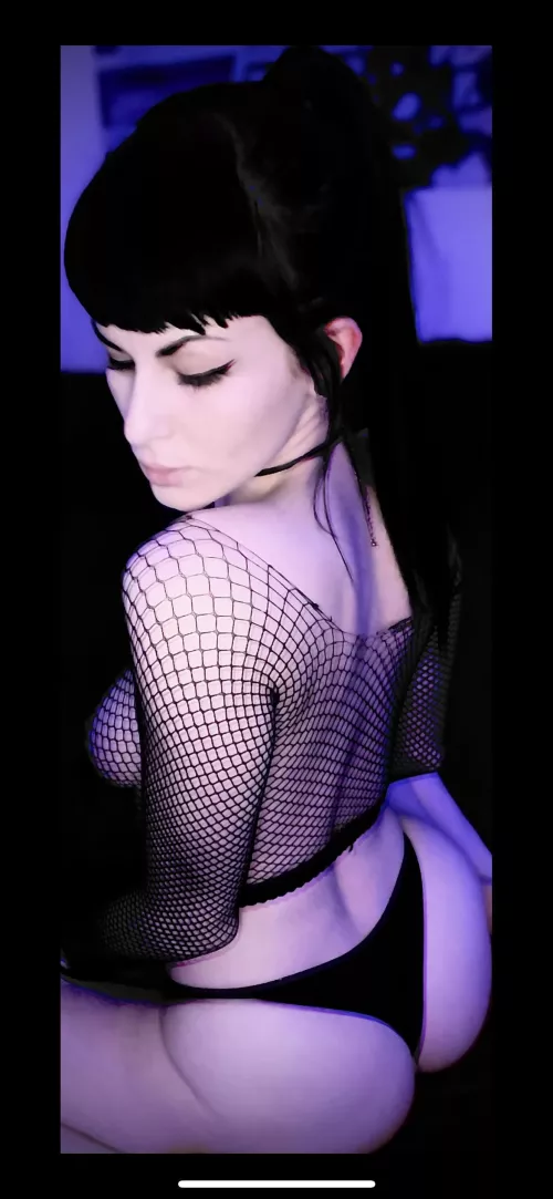 Insta- @alestarose13