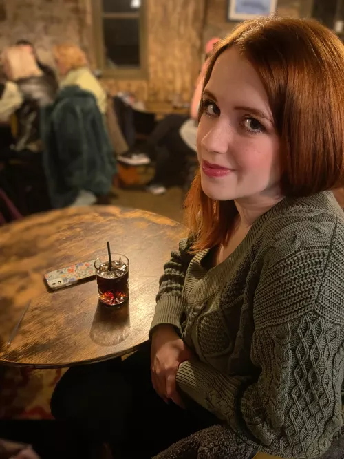 It’s finally the weekend! Meet me in the pub for a quick one [F]