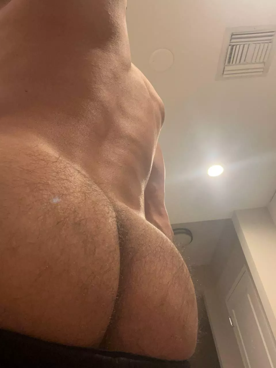 let me sit on your face