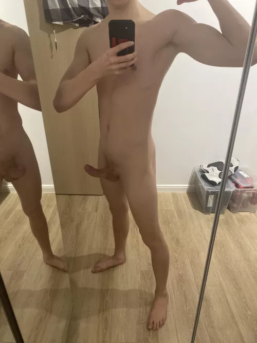 [M]