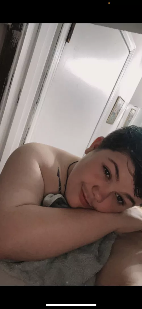 M(20) i’m a sleepy pup🥺