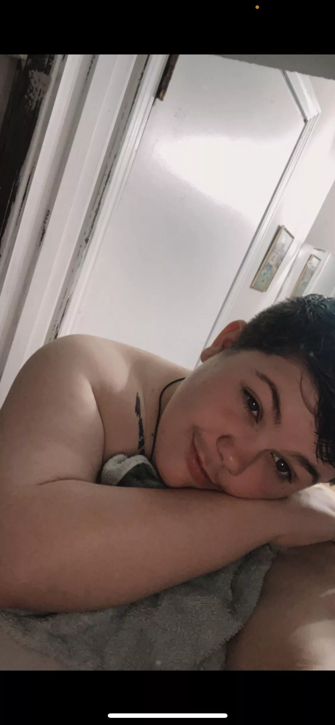 M(20) i’m a sleepy pup🥺