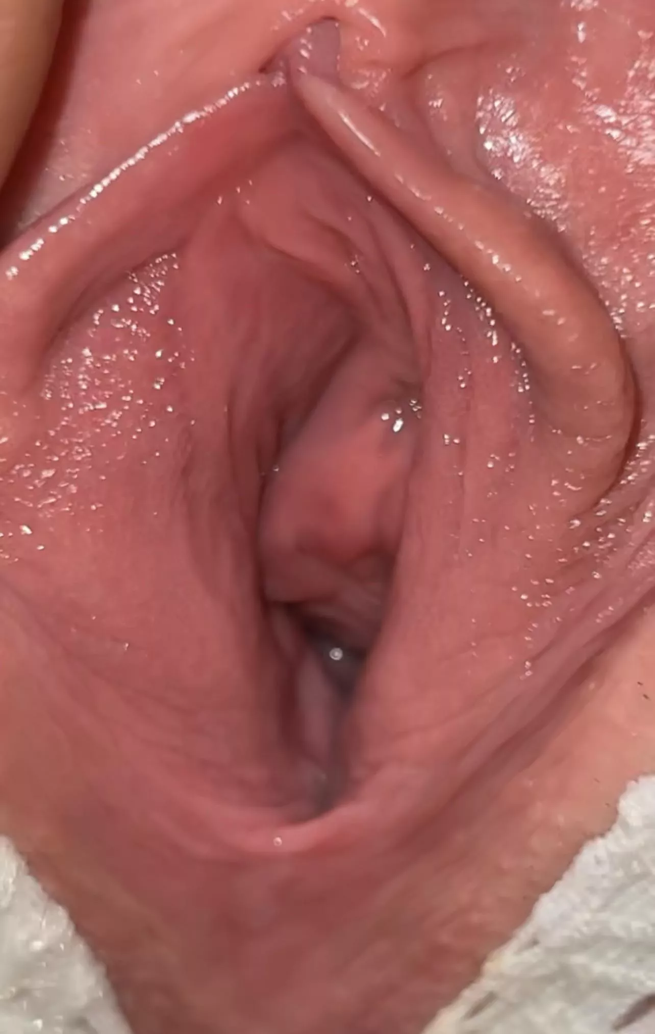 My little hole is so tight🥵