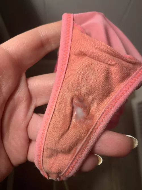 They’ve only been on an hour 👉👈