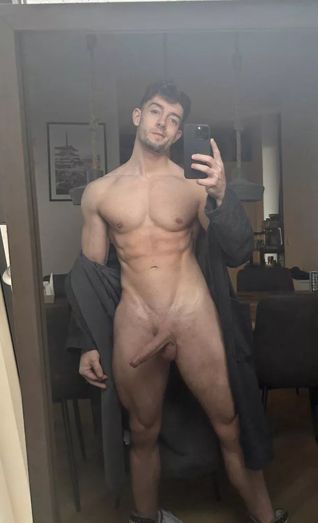 Uncut Jock showing it off (30)