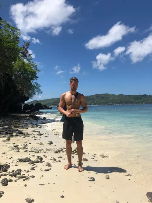 WhatsApp - 07495278625