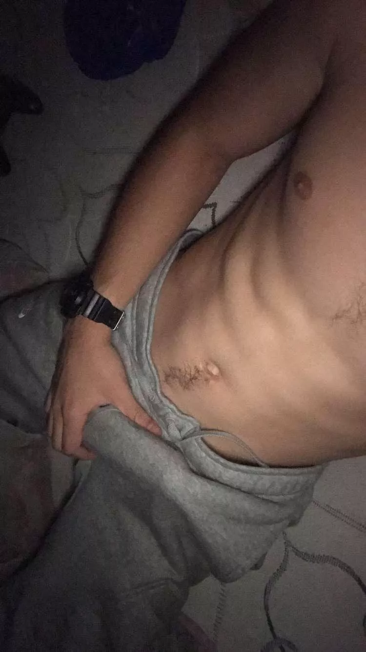 18 bored and horny +++abs
