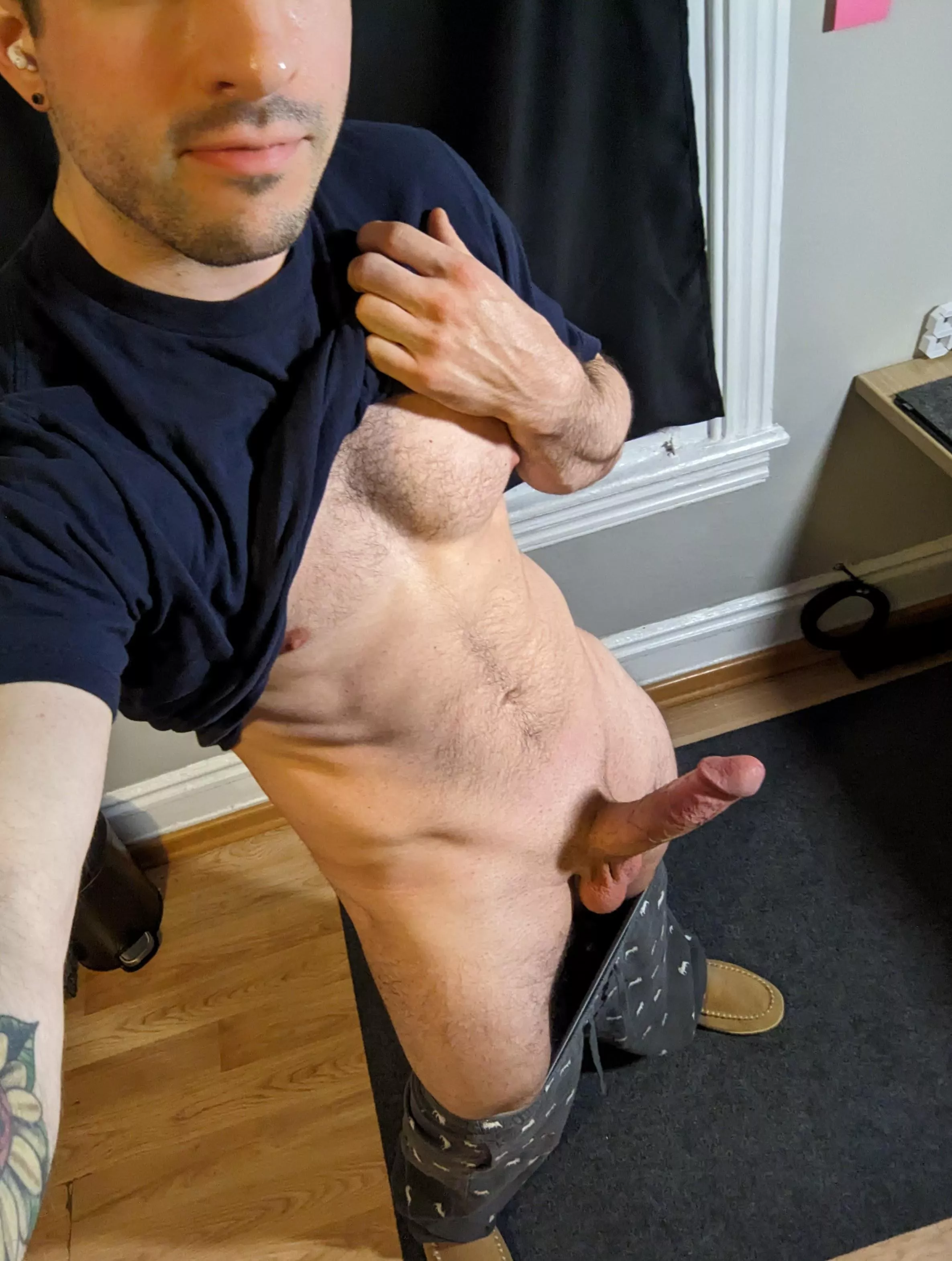 be my valentine? 🥺👉👈