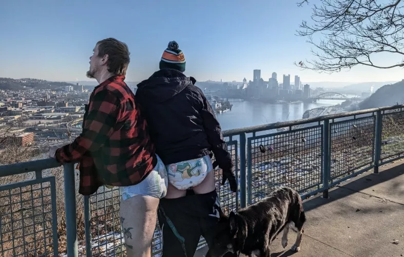 Butt Bumps over the Burgh