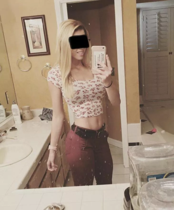 Crop top + tight bod