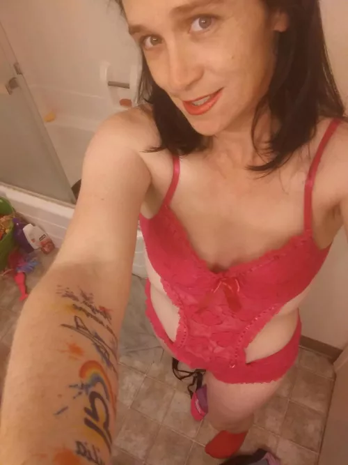 cum in her pussy so I can clean you both up. dm me let's chat