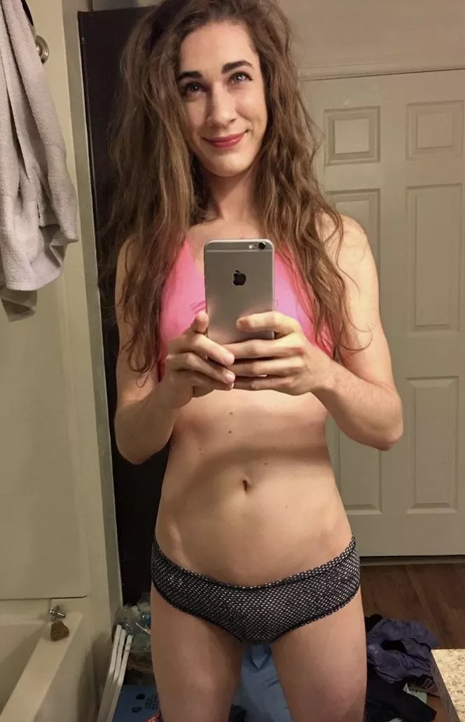 Do my hips look wide?