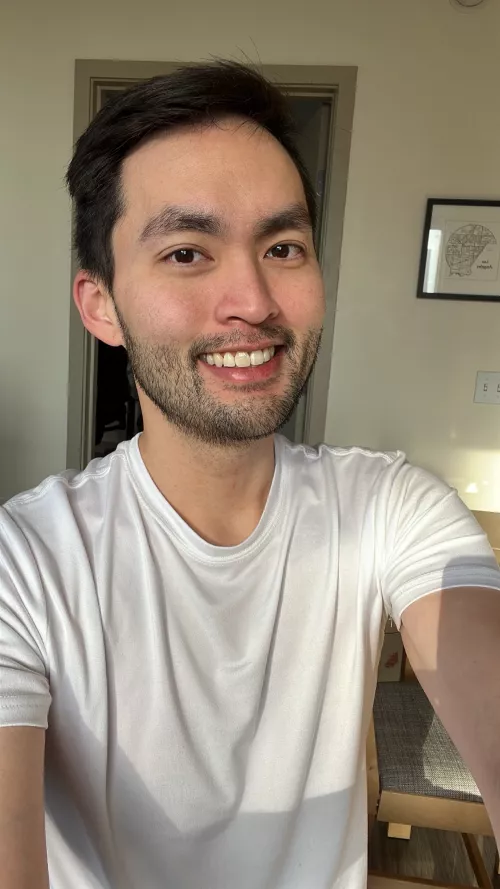 Haven’t posted here in a while 😅 Been growing my beard out again! Love how it keeps my face warmer in the winter