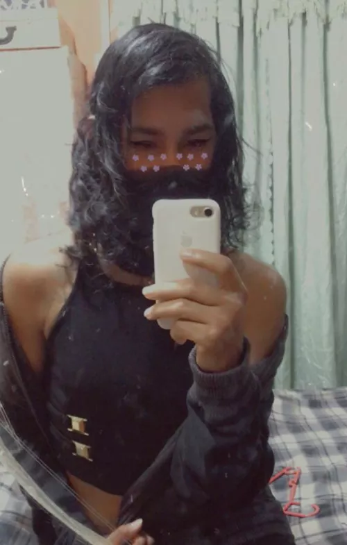 Hey guys, this is my first post..what do you think?