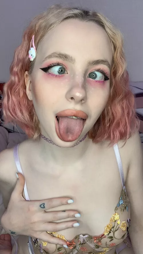 i can do a lot of naughty things with my tongue