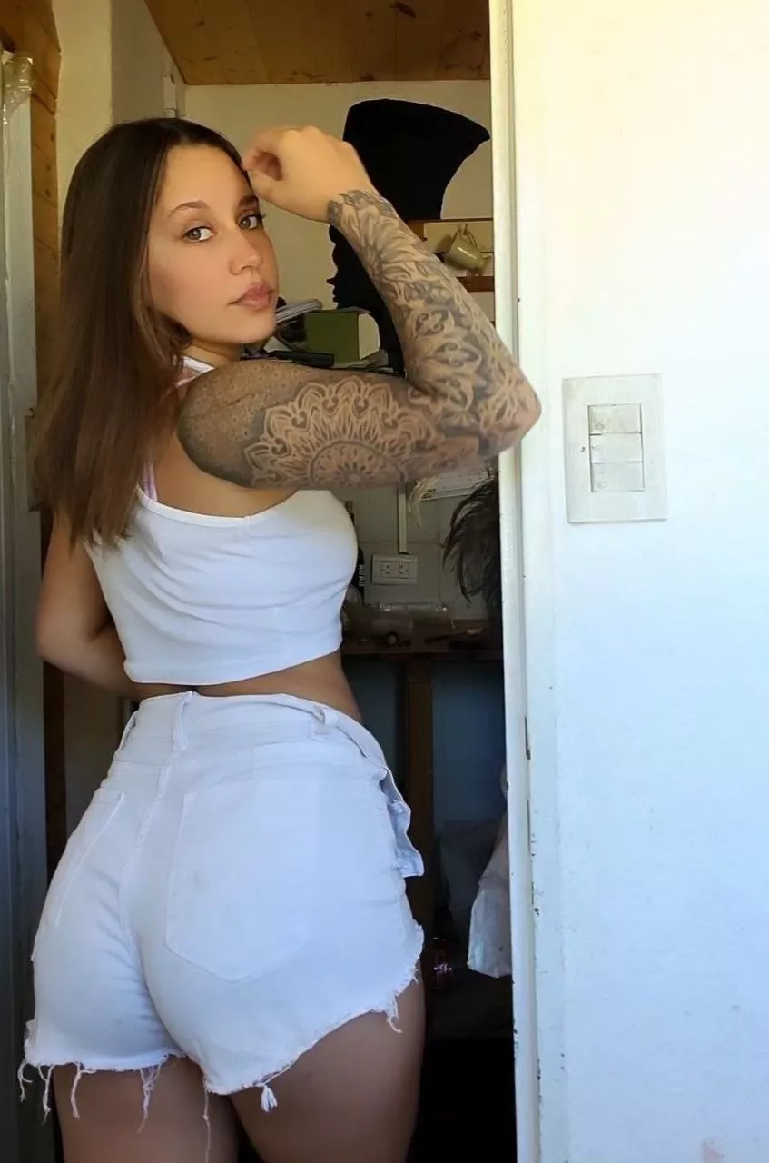 I'm thinking why don’t you play with me baby?