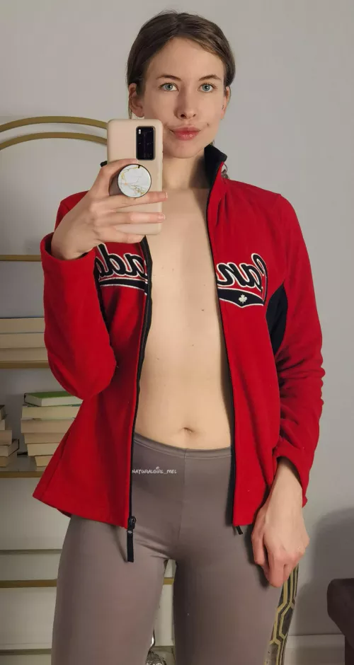 Librarians can be sexy 🥰