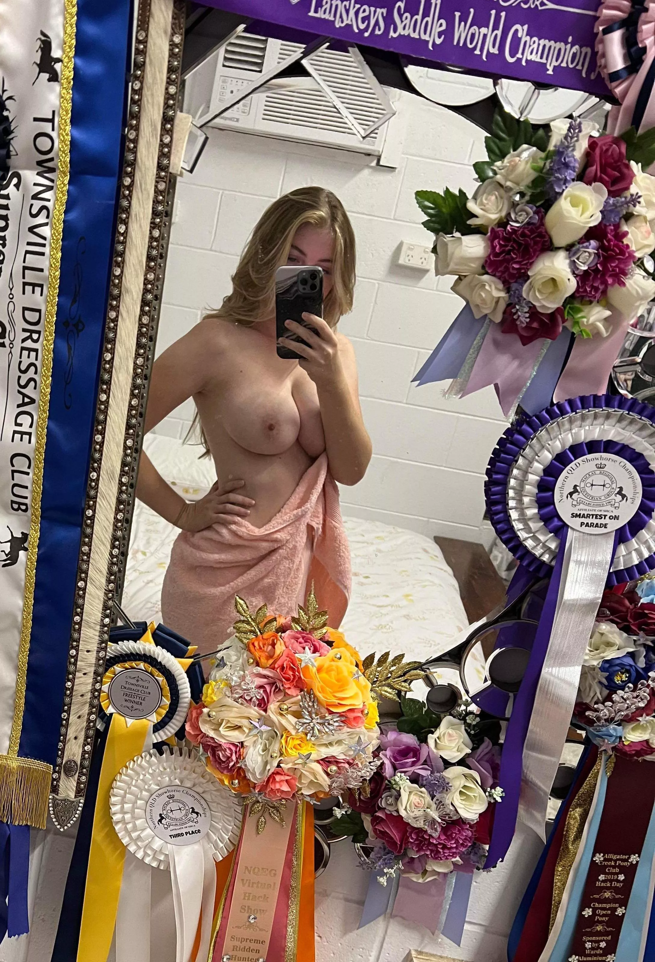 Mirror selfies truely are the best!