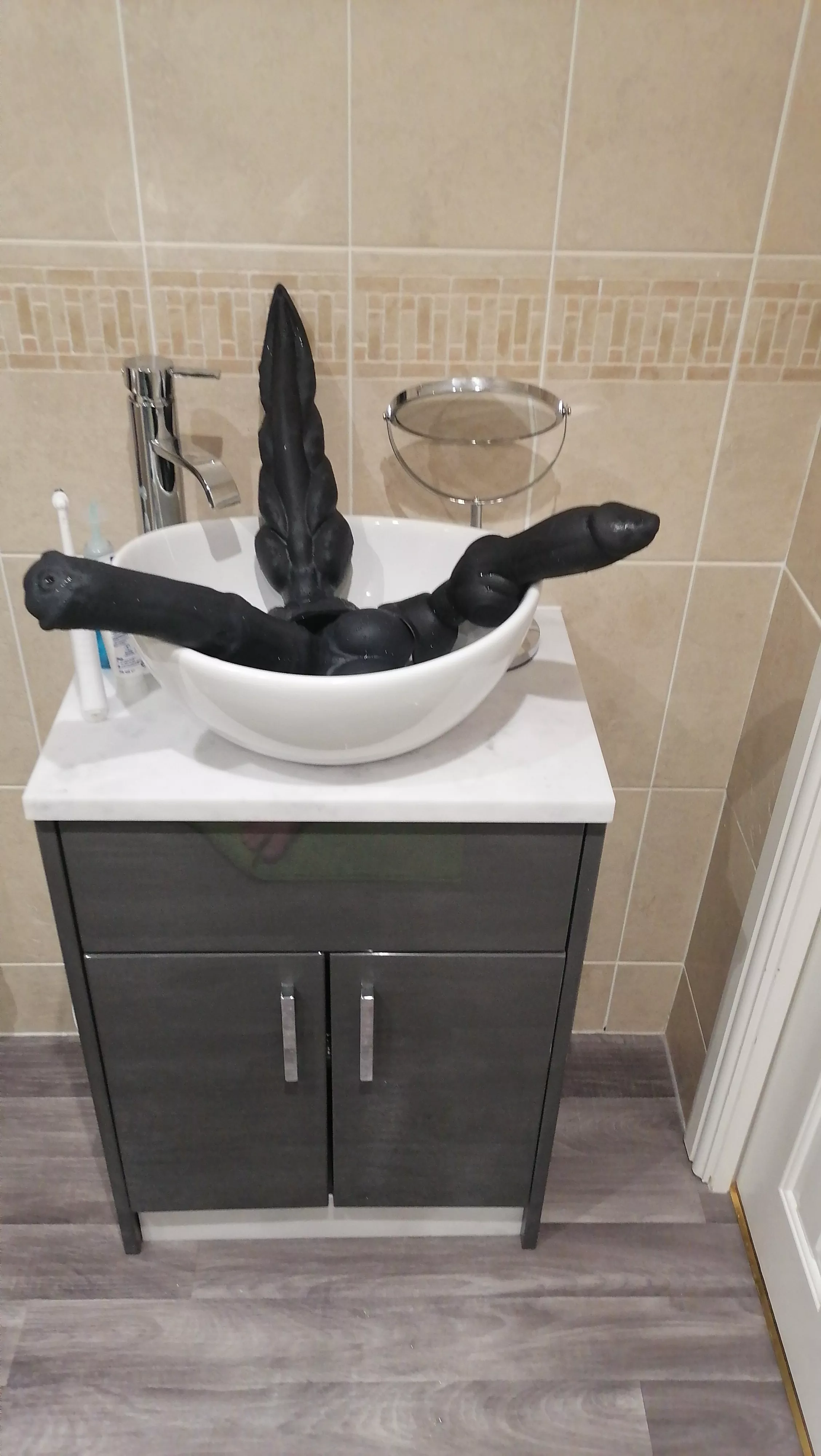 portal to the pleasure dimension opened in my sink can someone help me with this