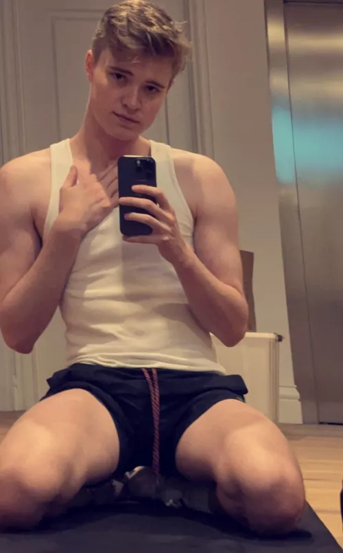 Selfie Sunday again 😂