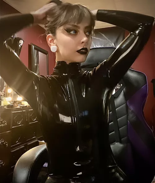 Spirals make me empty 🤤 [oc]