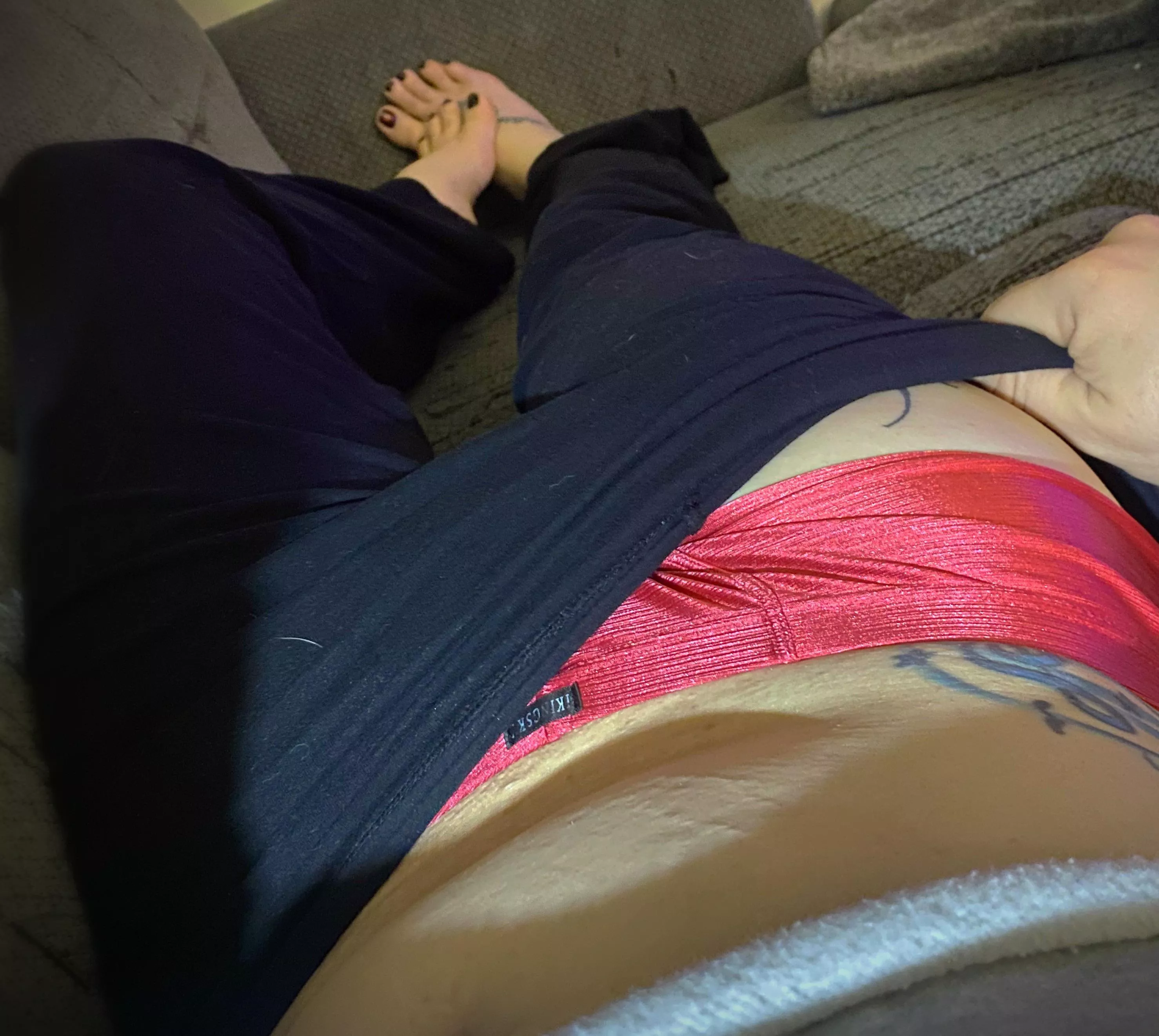 Start at my hips work your way to my toes 🥰