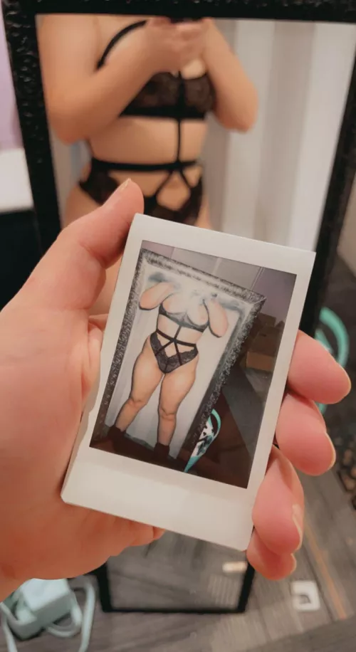 this is for you. keep it in your wallet😘