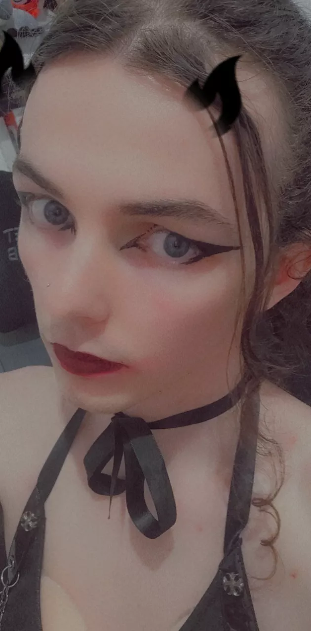 What do you think of my make-up?