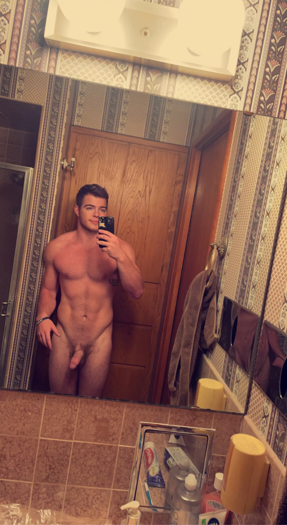 Wish I had another guy to come play with my cock