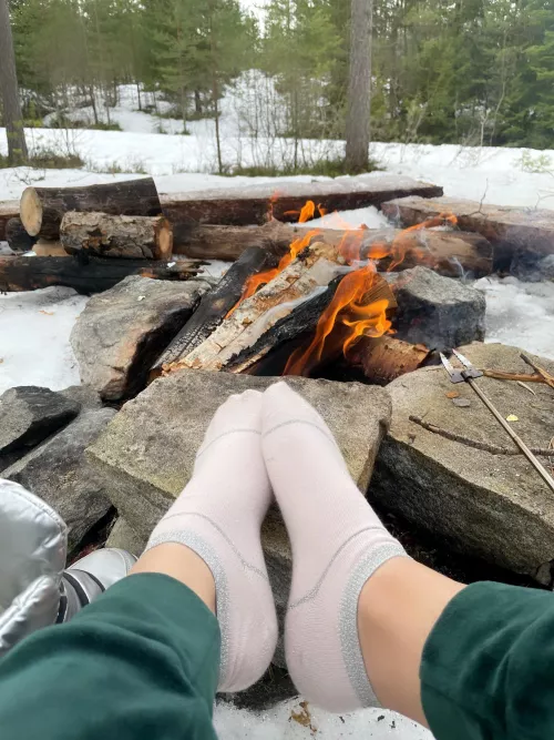 Wouldn't it be heaven to have my sweaty sole on your face and my sweaty toes in your mouth?