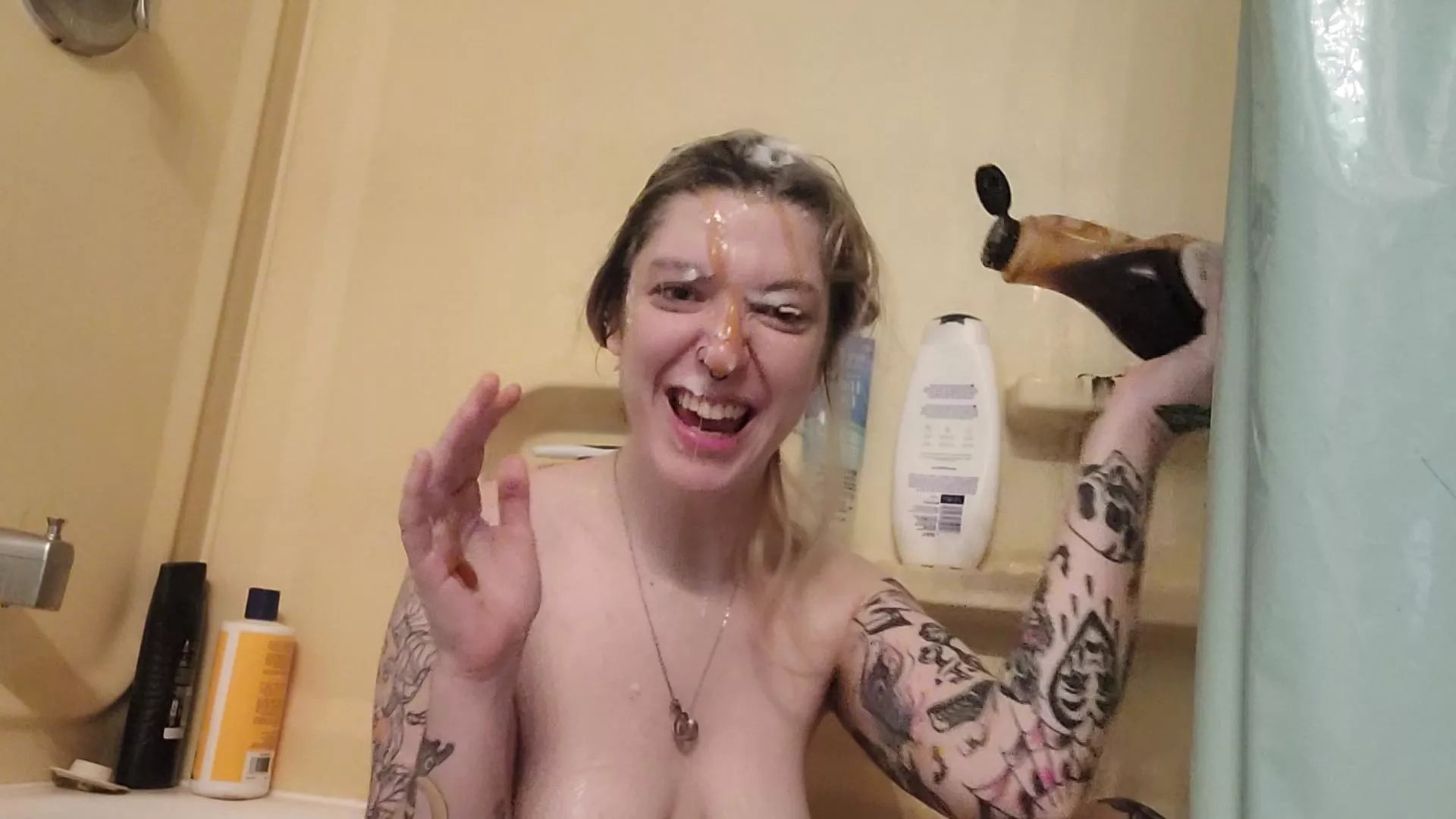 a video of my dowsing myself in syrup and getting finger banged will be posted on my patreon tonight subscribe for only 3 dollars 😘💦 patreon.com/Spook247