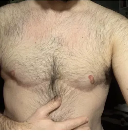 Cheers to all you fine furry men 🐺🐻🦦