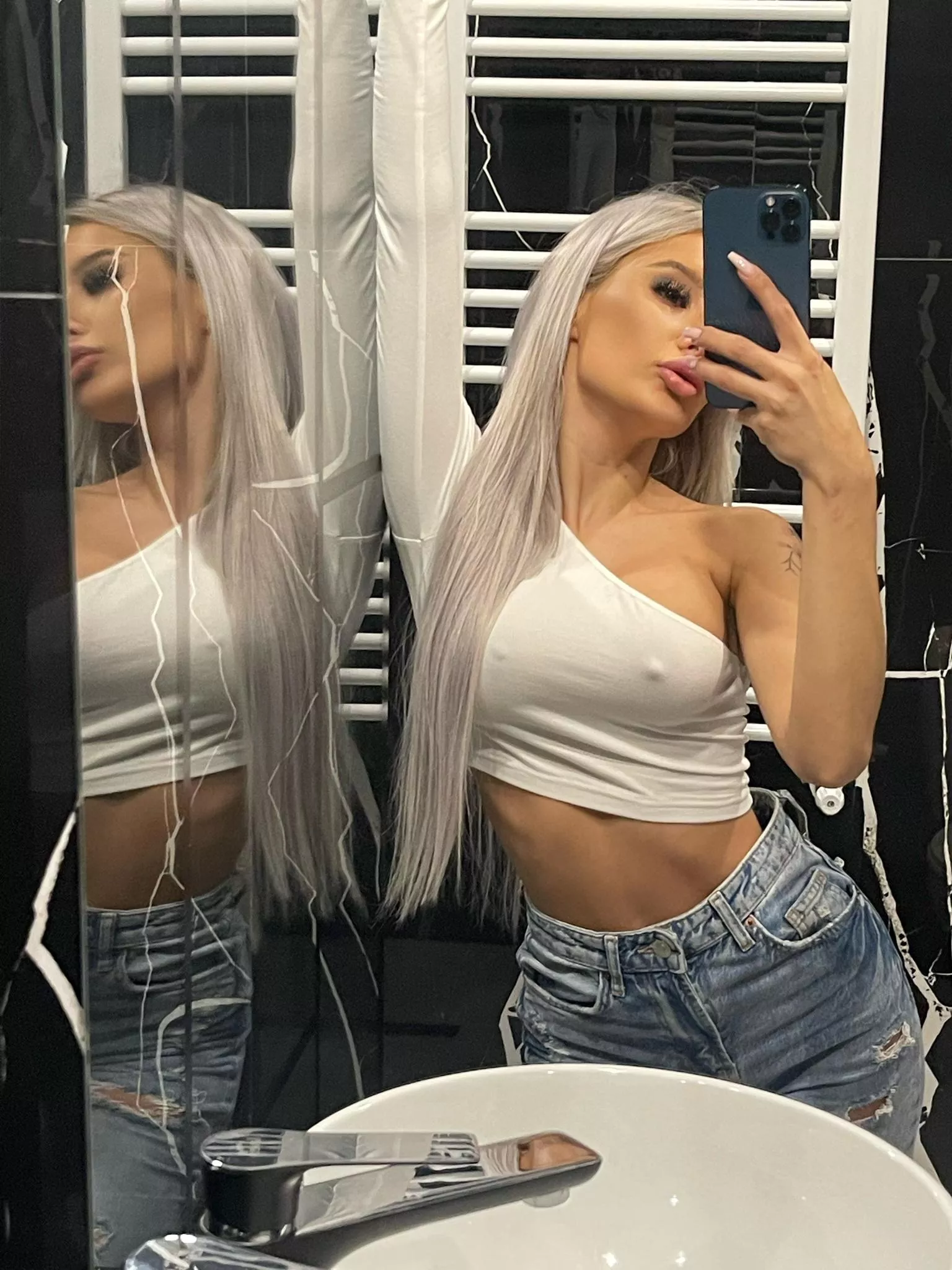 Do you like my fit tummy?