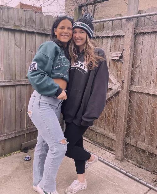 Go birds🦅🦅🦅, left or right?