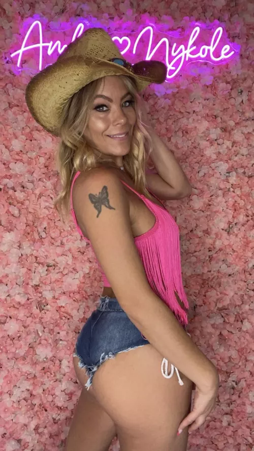 Hey there cowboy [F]