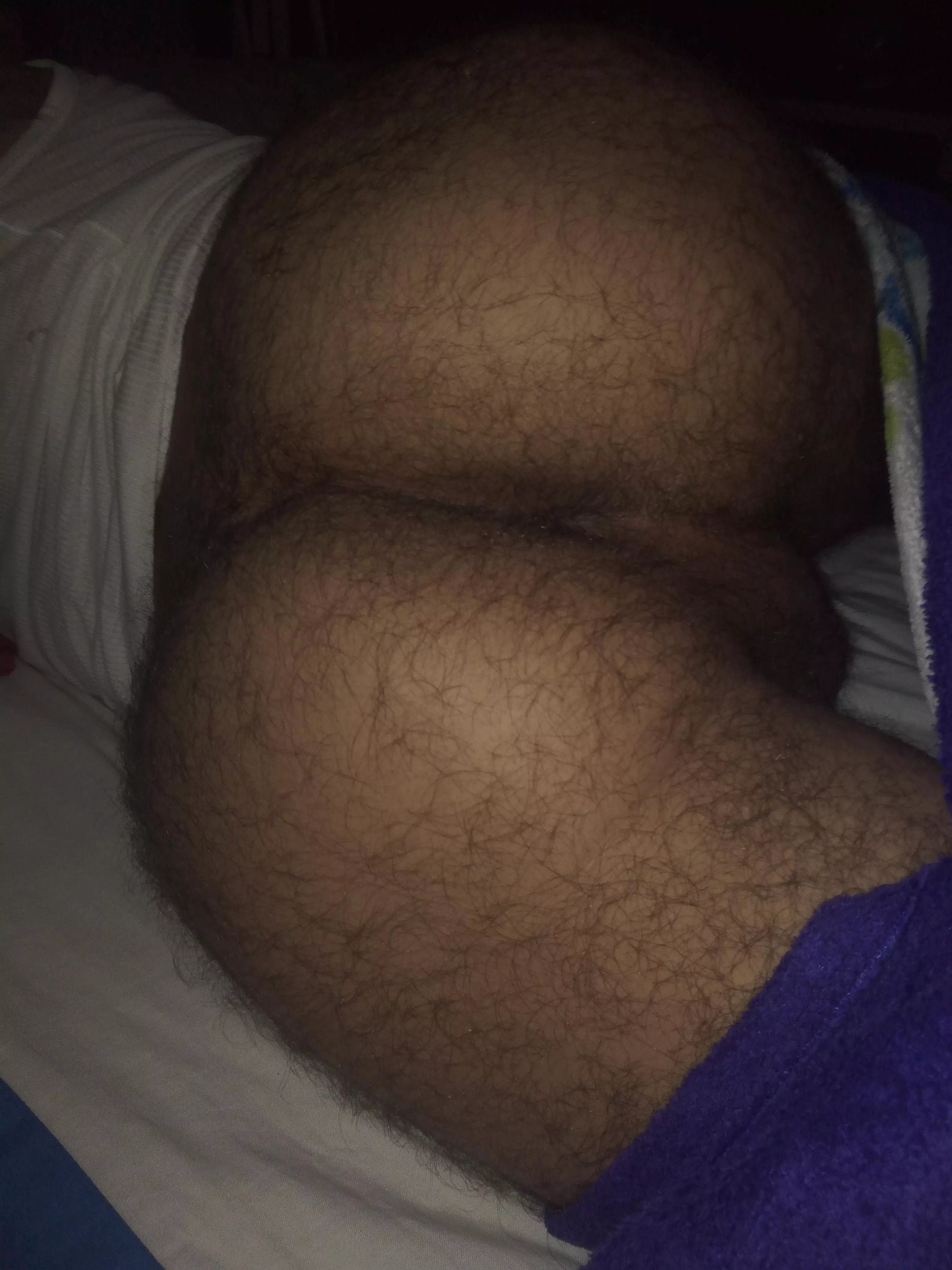 I want so badly to have a dick inside me >_<