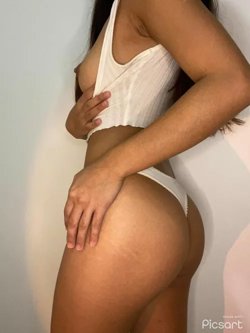 If u let me i'll make u happy tonight 😚