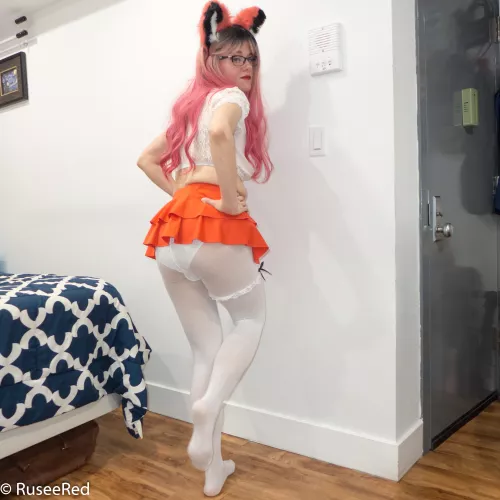 If you're wondering if it purrs.... :3