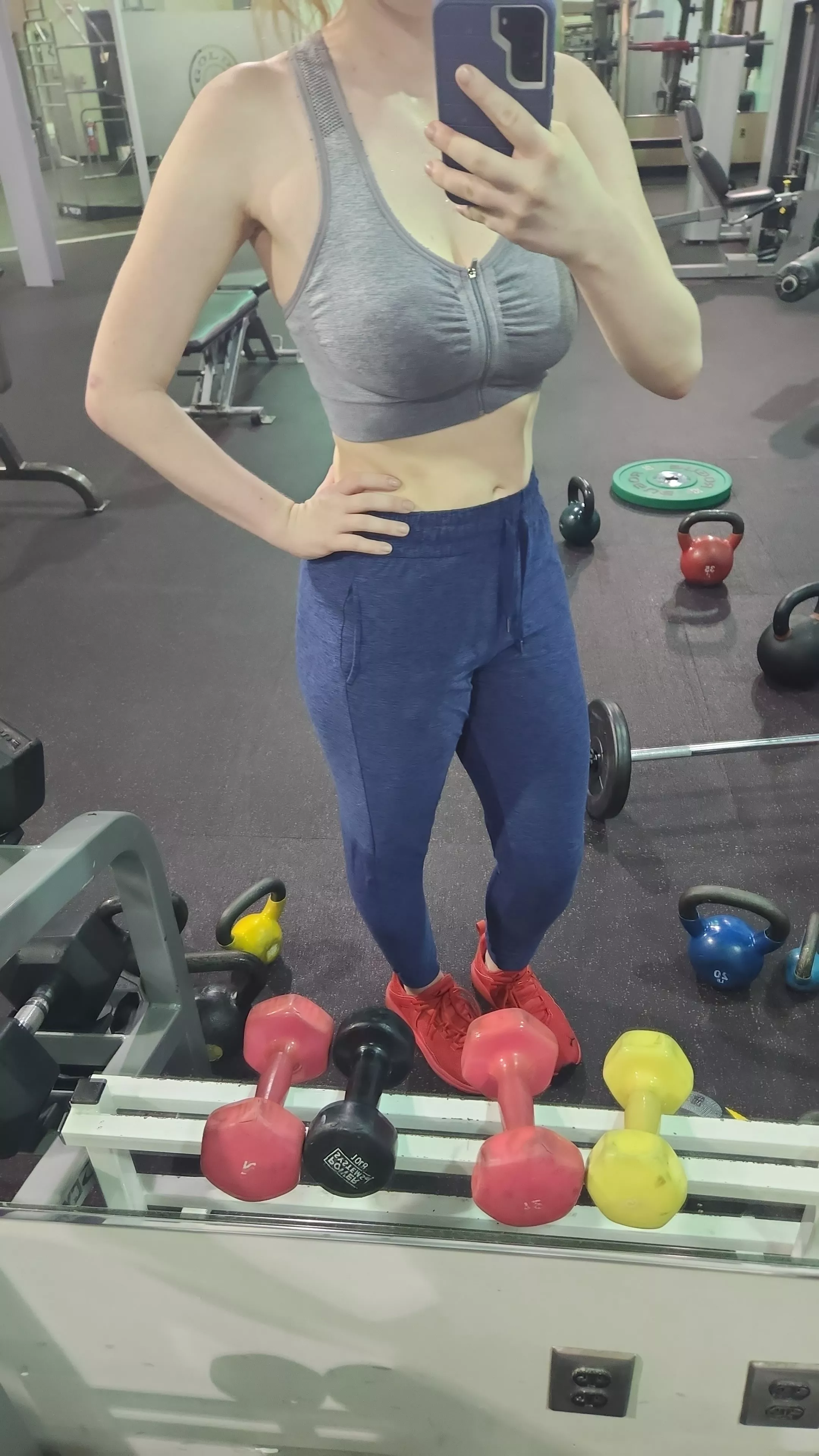 Lazy outfit while I work hard 😊