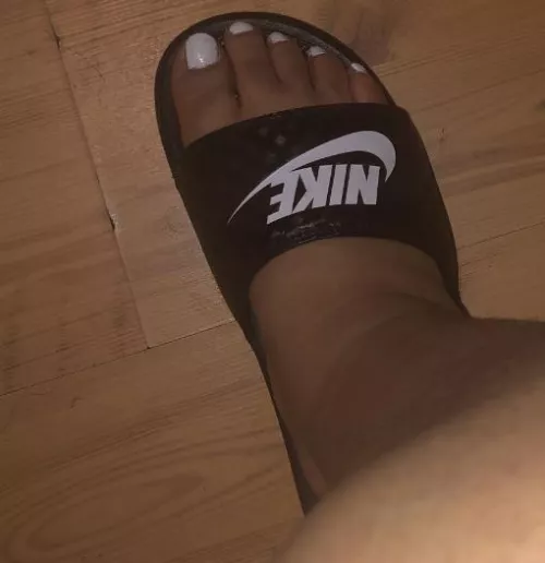 My Feet Were So Swollen When I Was Pregnant 🤍💦😩🥴 Wanna Suck On Em ? 🥰
