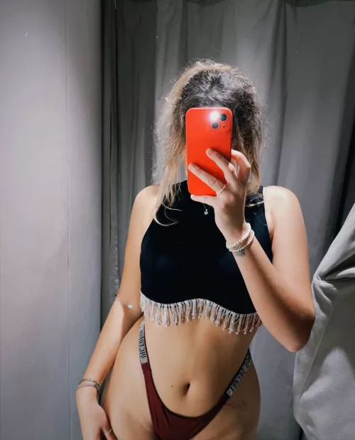 My new croptop is adorable